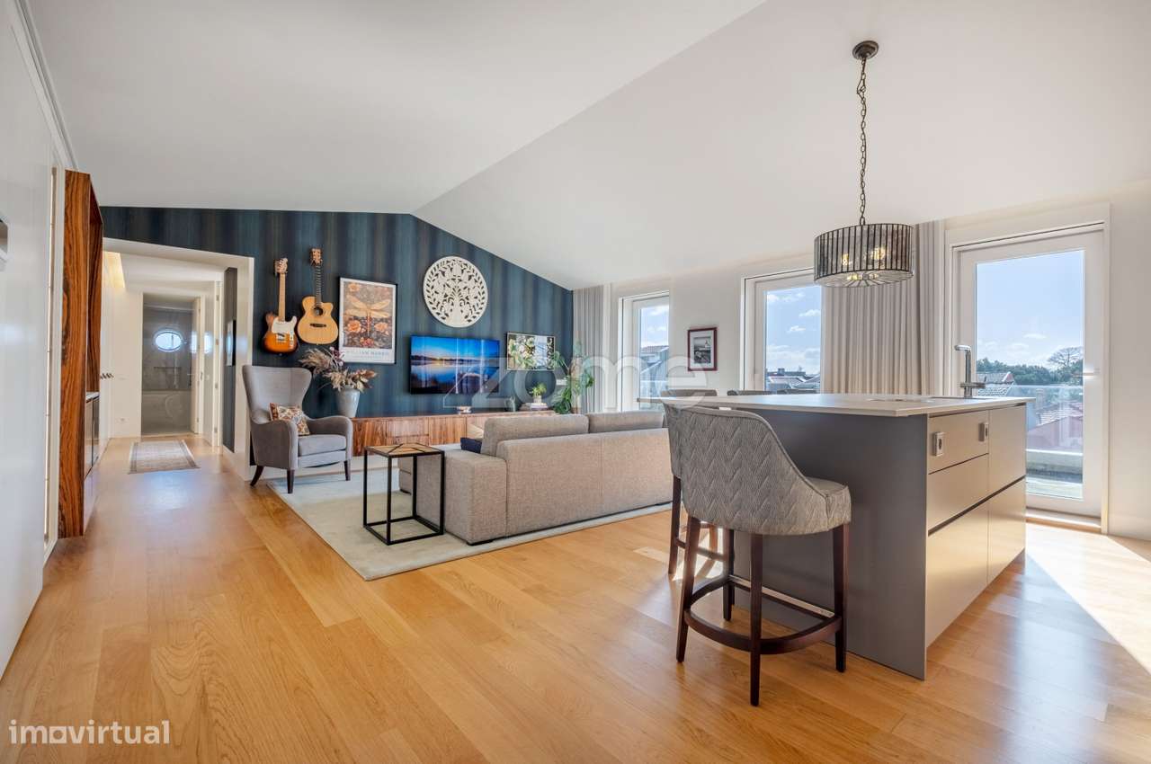 T2 semi-novo, recuado com terraço e lug. estacionamento - Porto - Grande imagem: 2/46