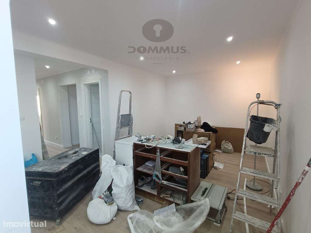 Apartamento T3 na Damaia totalmente Remodelado-17