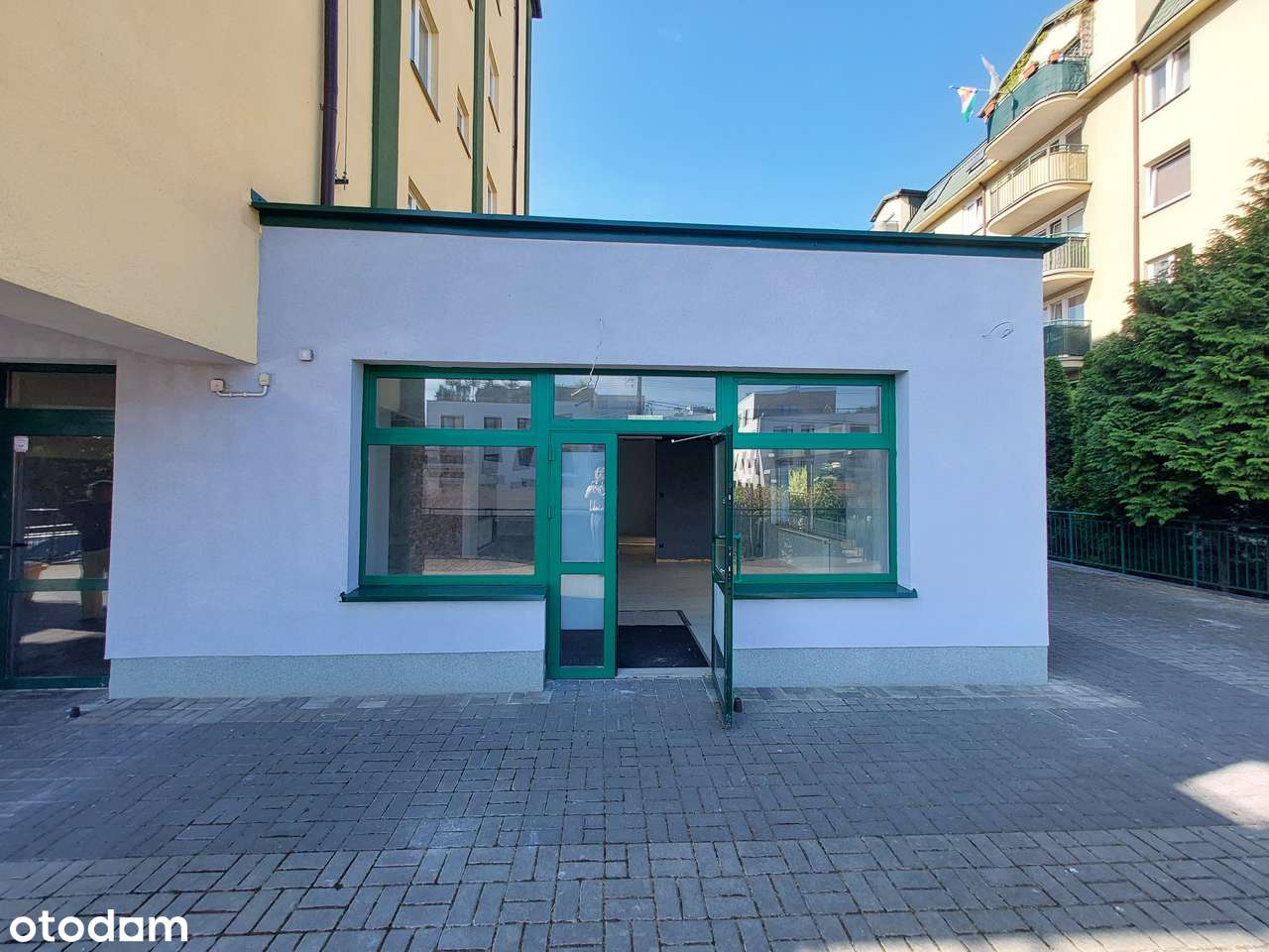 Lokal do najmu w rejonie o niskim nasyceniu powierzchniami handlowymi - Pełny obrazek: 2/6