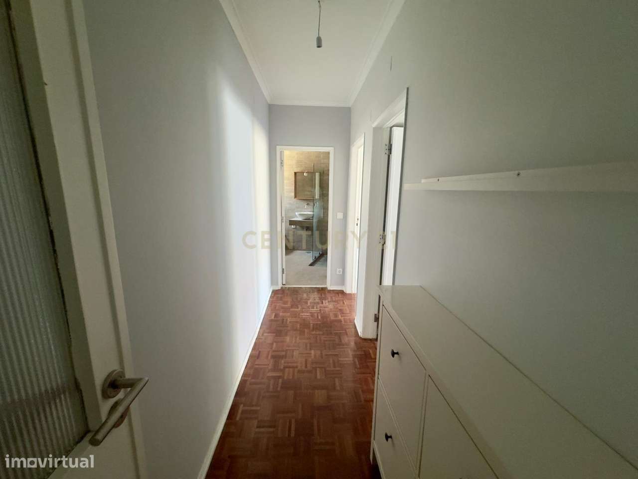 T3 com cave em São Pedro do Estoril – Versatilidade e localização priv-11