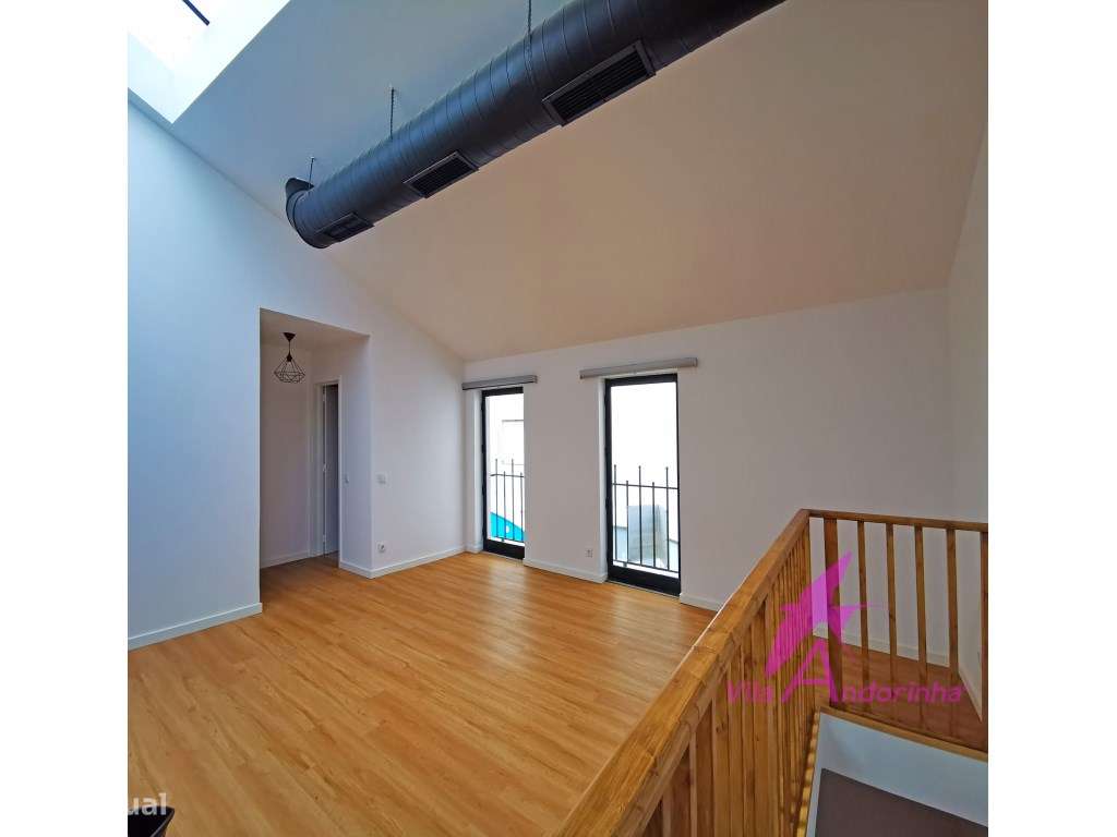Moradia T2 Duplex no centro de Caminha-13