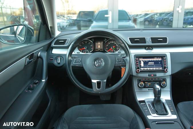 Volkswagen Passat Variant 1.4 TSI Highline DSG - 6