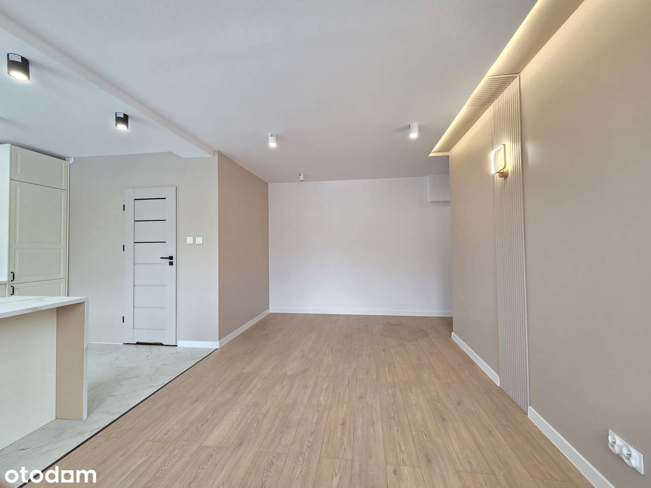 TOP lokalizacja! 2pok przy spodku!-2