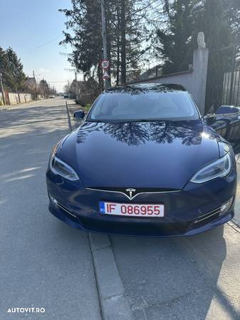 Tesla Model S Standard Reichweite - 3