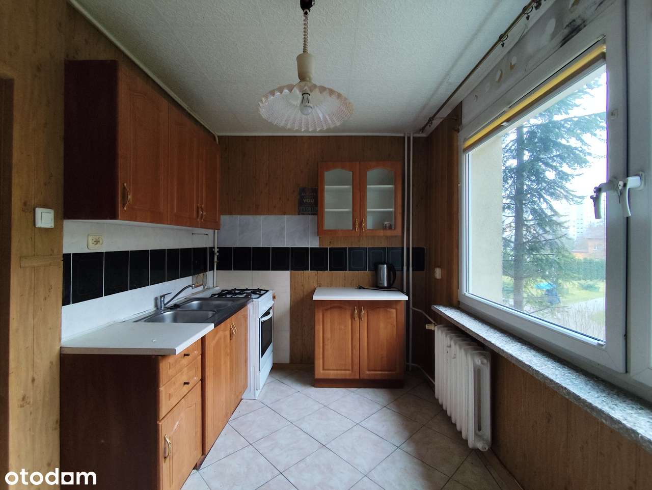 Kawalerka: 37 m2, parter z balkonem, miejskie, do remontu - Katowice-7