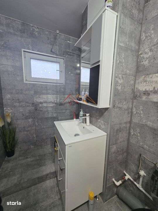 Apartament 3 camere, central, renovat recent, zona linistita, Campina-8