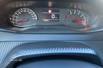 Peugeot 2008 1.2 PureTech Active Pack - 12