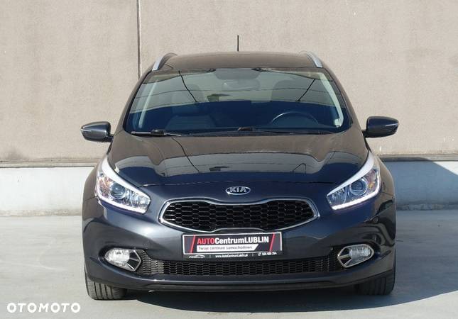 Kia Ceed - 4