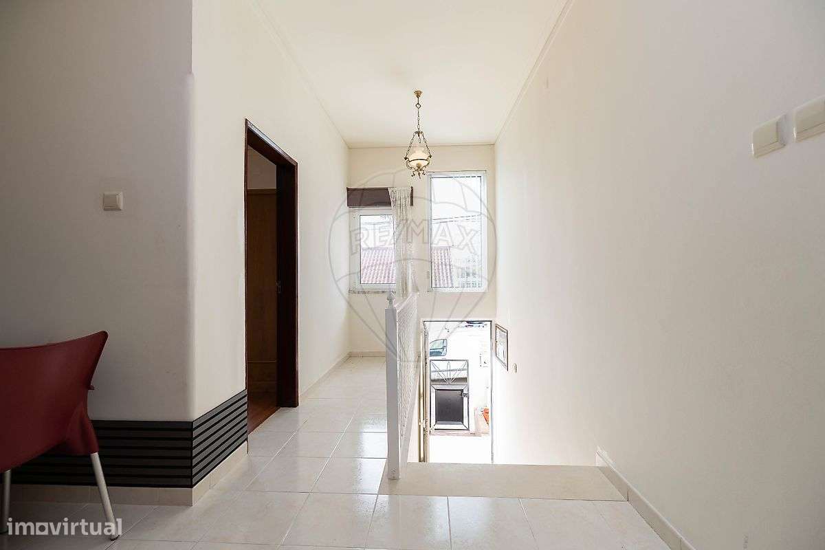 Moradia T3 para venda-8