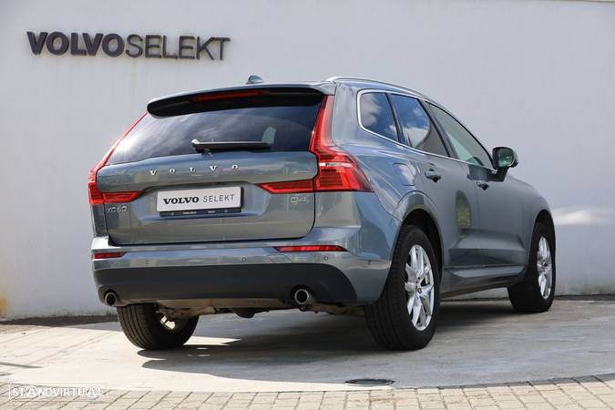 Volvo XC 60 2.0 D4 Momentum Plus - 26