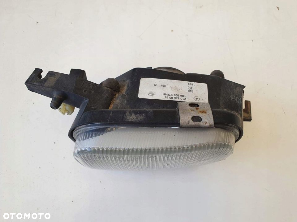 MERCEDES 203 HALOGEN LEWY PRZÓD 2158200556 - 2