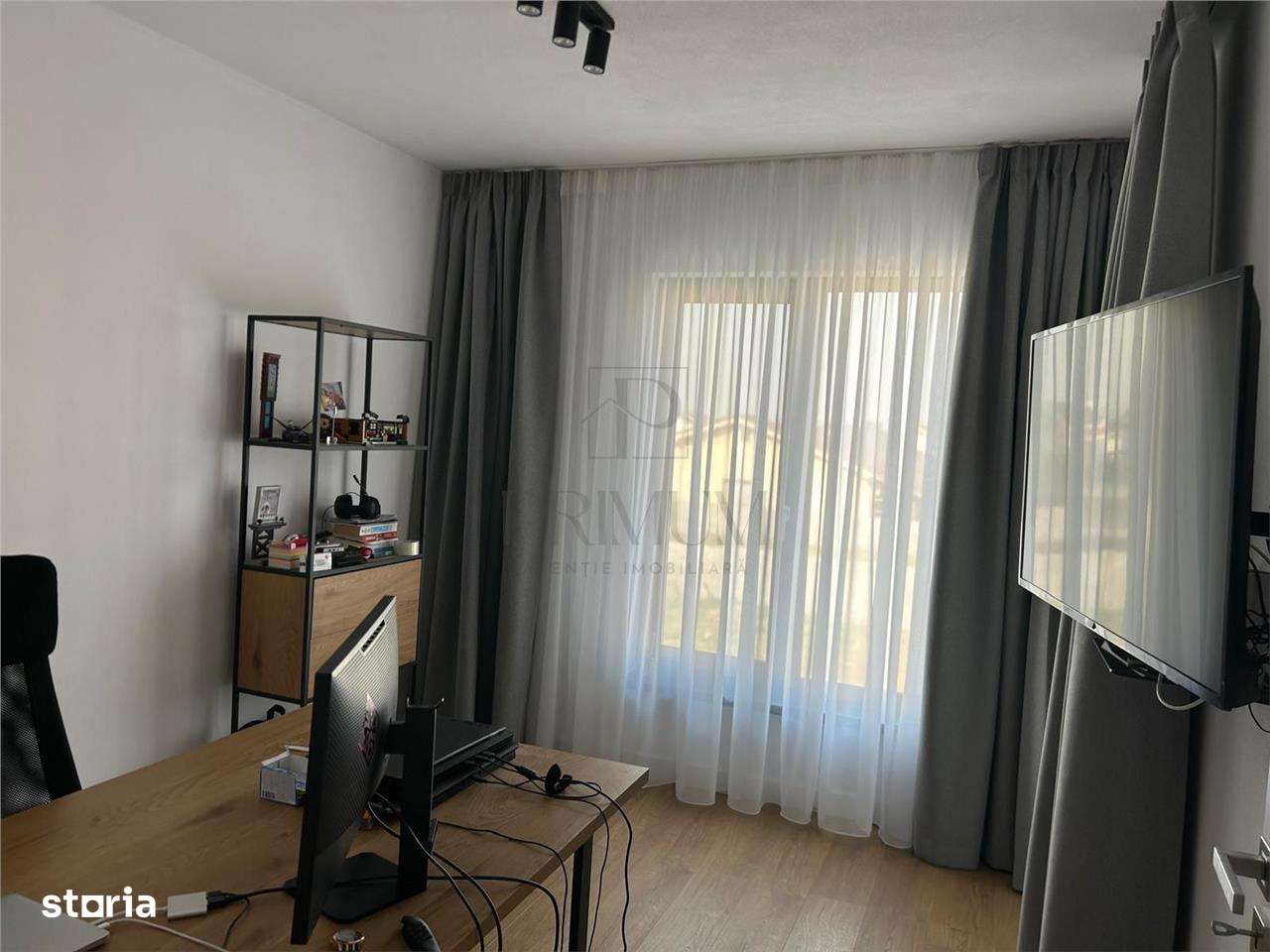 Duplex spatios - partial mobilat si utilat - curte amenajata. - Imagine principală: 5/19