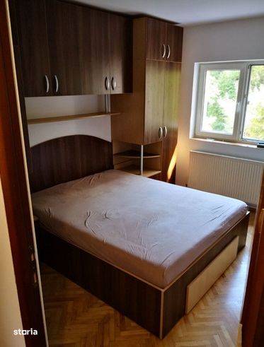 Apartament 3 camere, decomandat, 68 MP + PARCARE,  zona Kaufland Maras