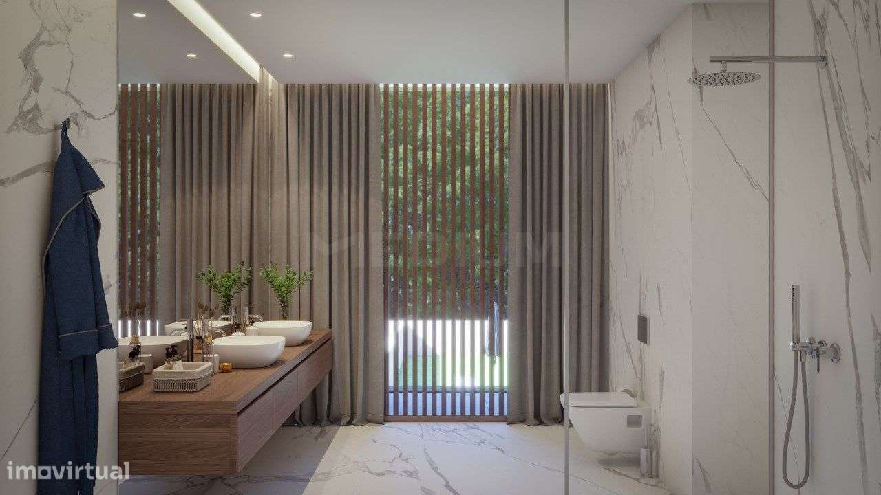 Moradia de luxo T4, três frentes em fase final de construção-8