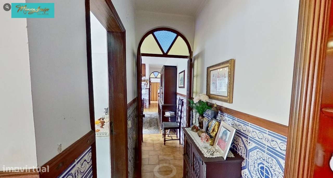 Iluminado apartamento T4, com vista panorâmica em Rio de Mouro-13