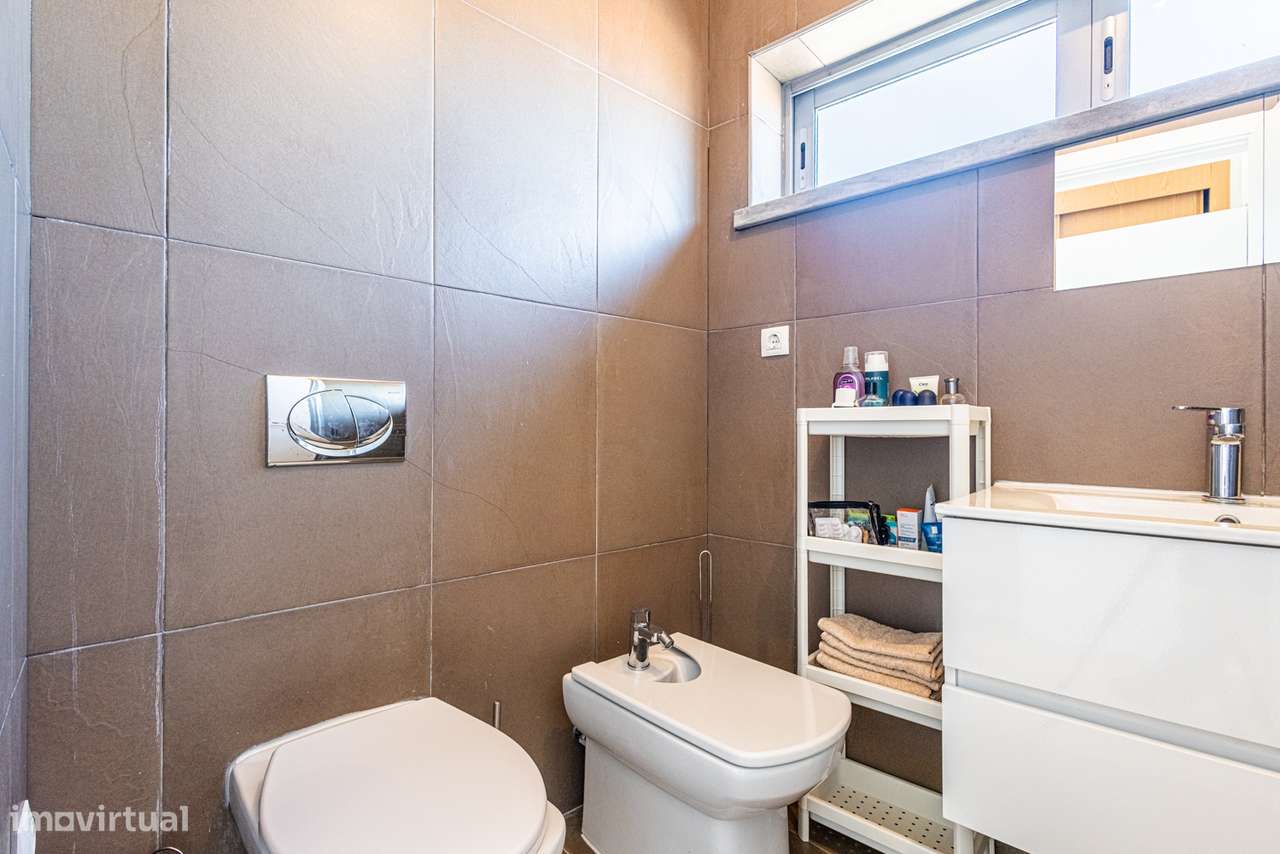 Apartamento T3 de Excelência no Centro do Cartaxo-33