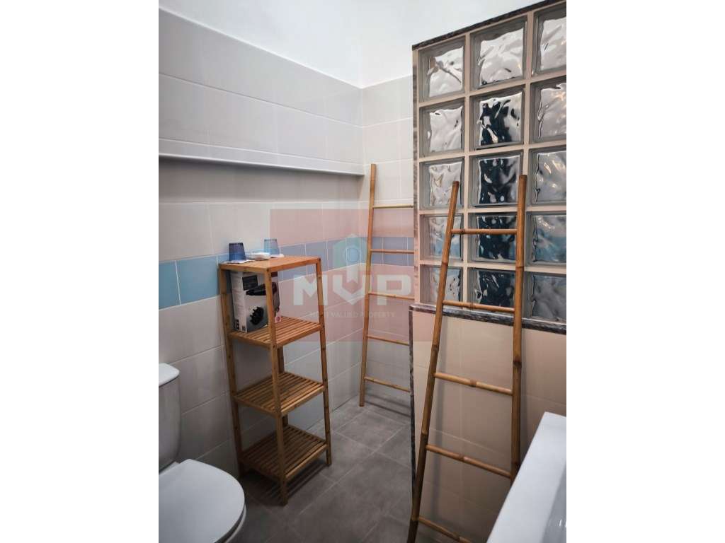 Moradia T2 no centro da Fuseta-6