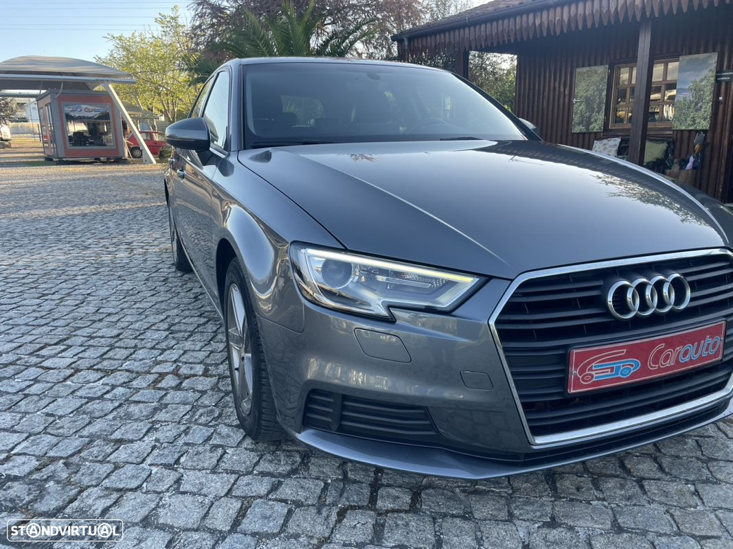 Audi A3 Sportback 1.6 TDI Design - 3