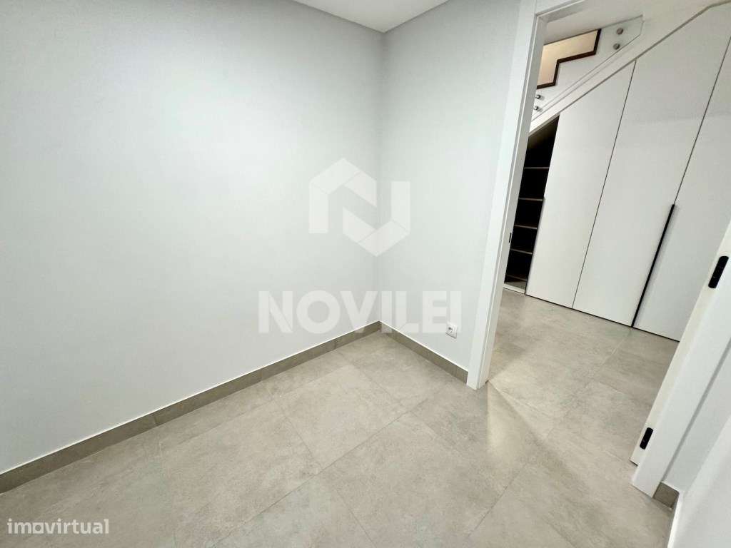Moradia T3 em condomínio Fechado no centro de Leiria.-27