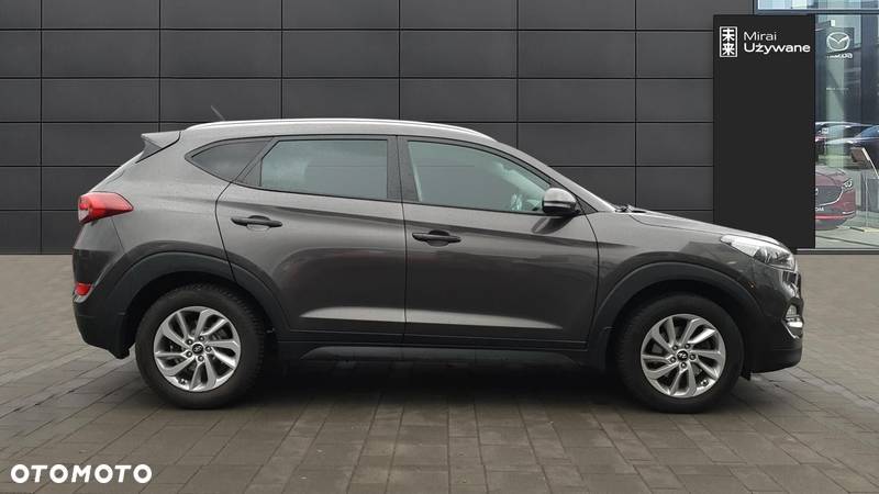 Hyundai Tucson 2.0 CRDI BlueDrive Comfort 2WD - 8