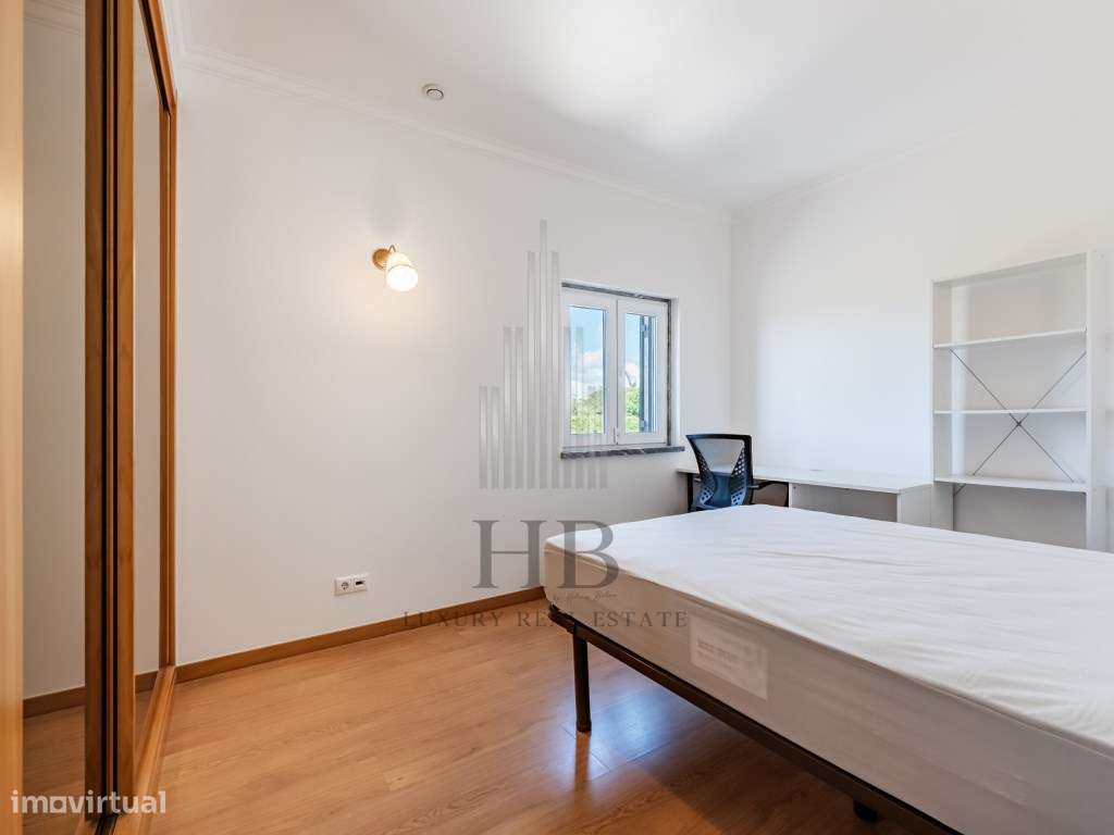 Exclusiva Moradia T4 com Piscina e Jardim |S. Joao das Lampas |Sintra-37