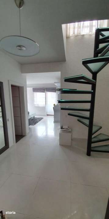 3 camere ,60 mp, 2 parcari  terasa, str.Mircea Eliade, Zorilor - Imagine principală: 4/8