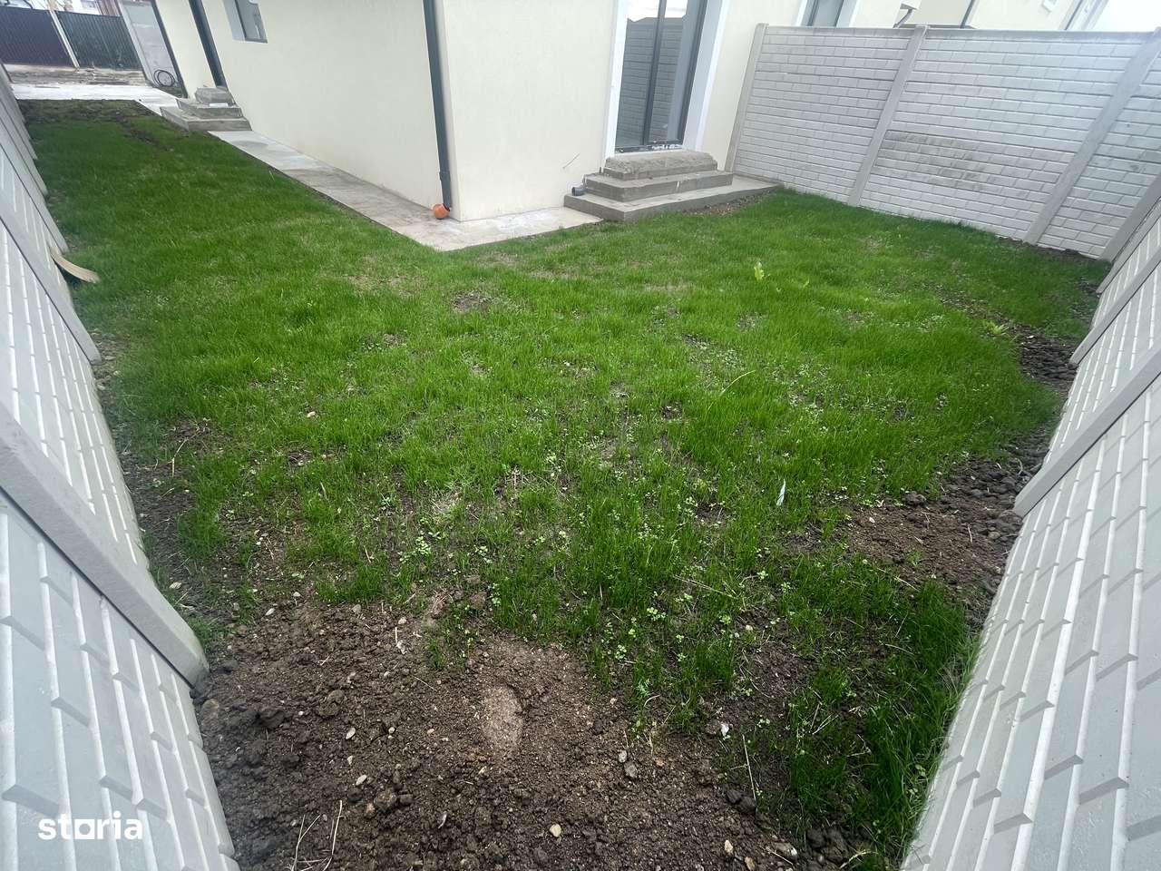 Casă modernă cu mansardă și curte, ideală pentru familie-14