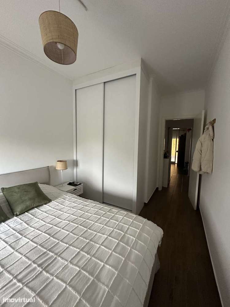 Apartamento renovado c/Terraço - São Domingos - Grande imagem: 4/14