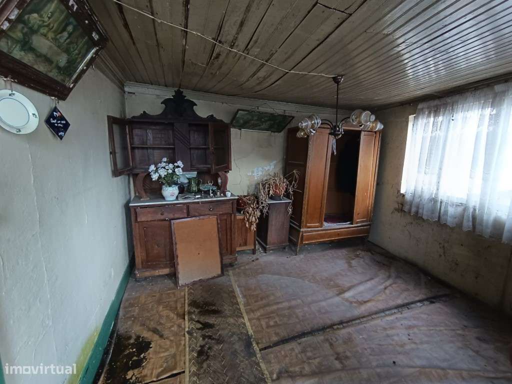 Moradia para Recuperar em Moreira - Nelas - Grande imagem: 4/18
