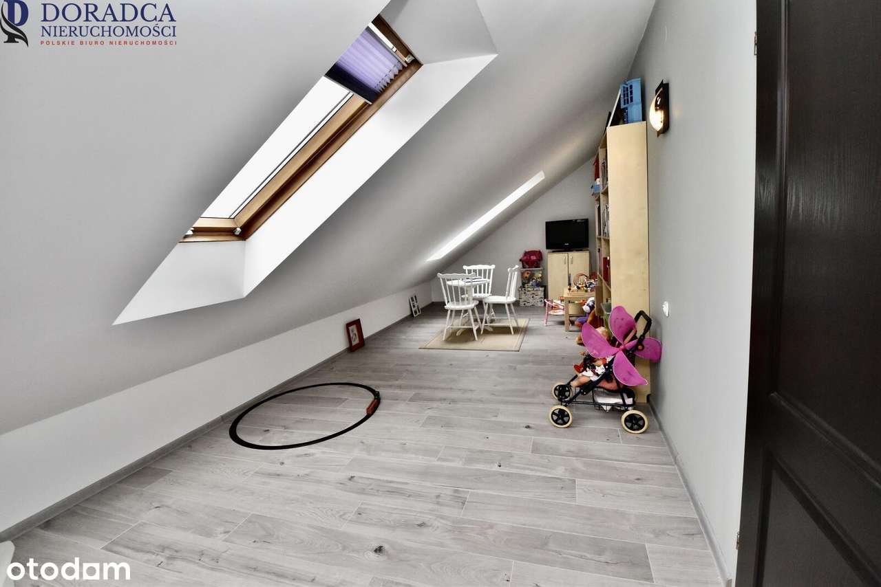 Super Oferta Bardzo ładny, zadbany, gotowy do zamieszkania dom.-9