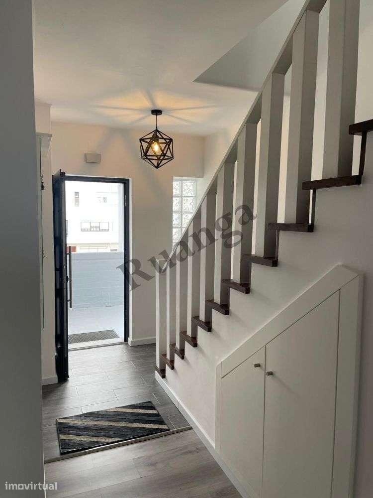 Apartamento T3 Duplex para Venda em Vila Nova de Santo André-16