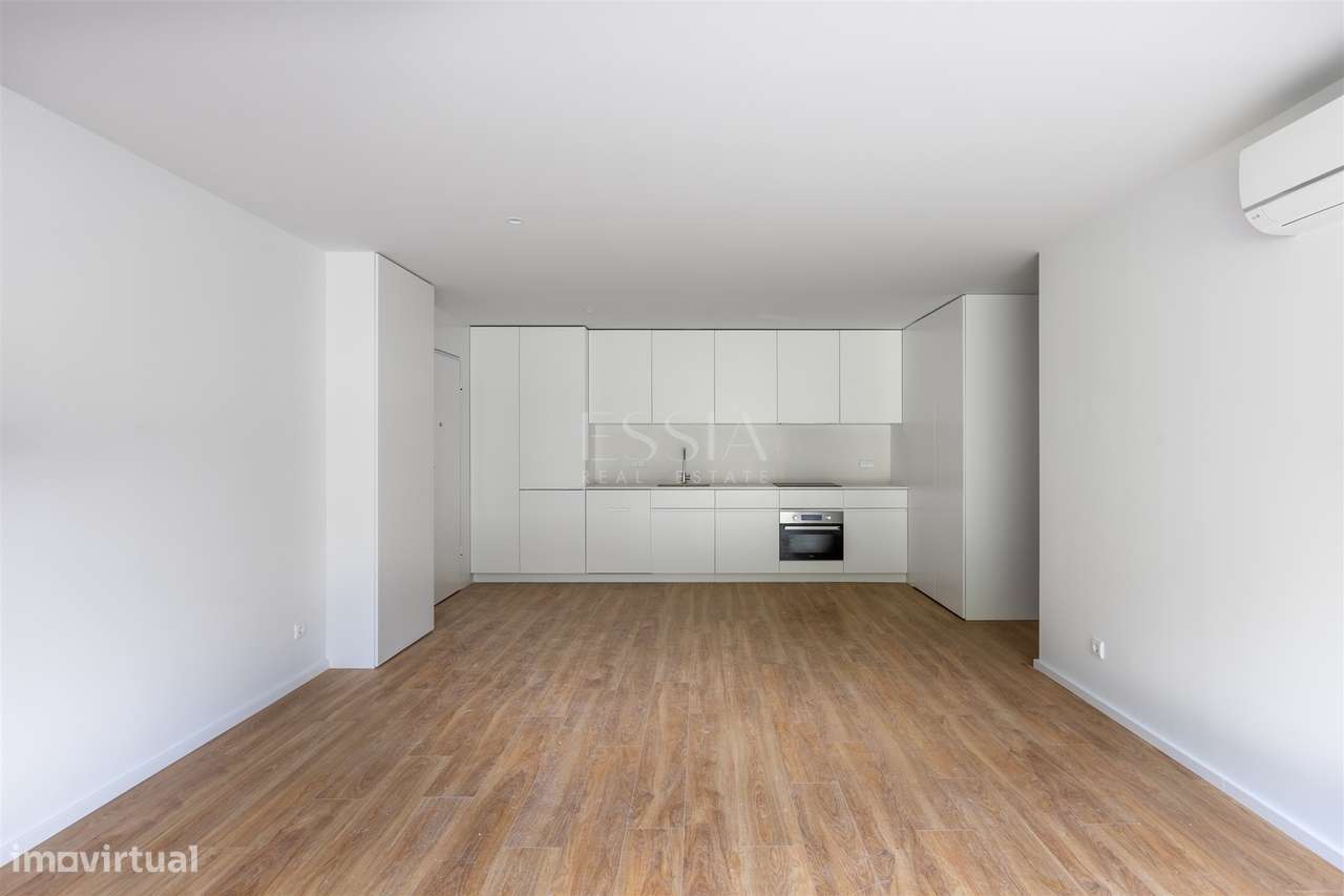 T2 Varanda Garagem Porto | T2 Novo Antas | Apartamento Metro Nasoni - Grande imagem: 4/18