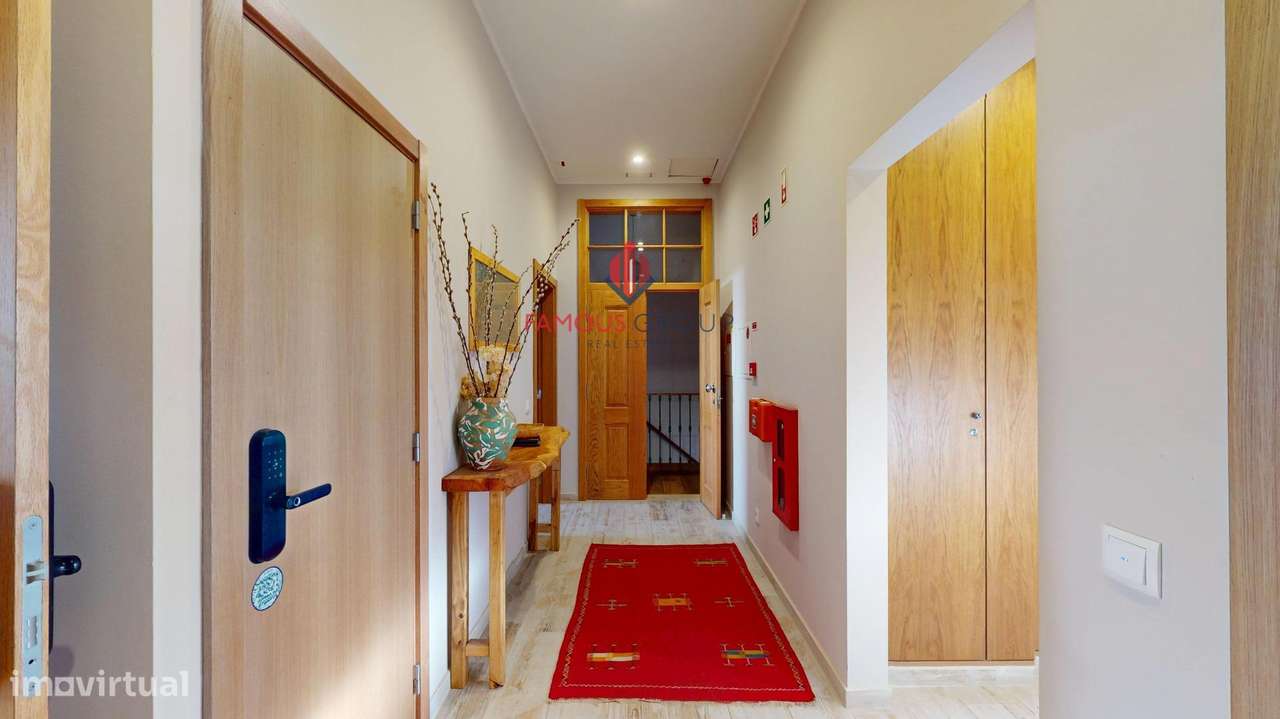 Prédio Histórico com Alojamento Local, Restauração e Espaço...-46