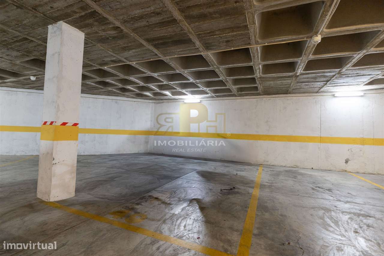 Garagem  Venda em Santarém (Marvila), Santa Iria da Ribeira de Santaré - Grande imagem: 4/8