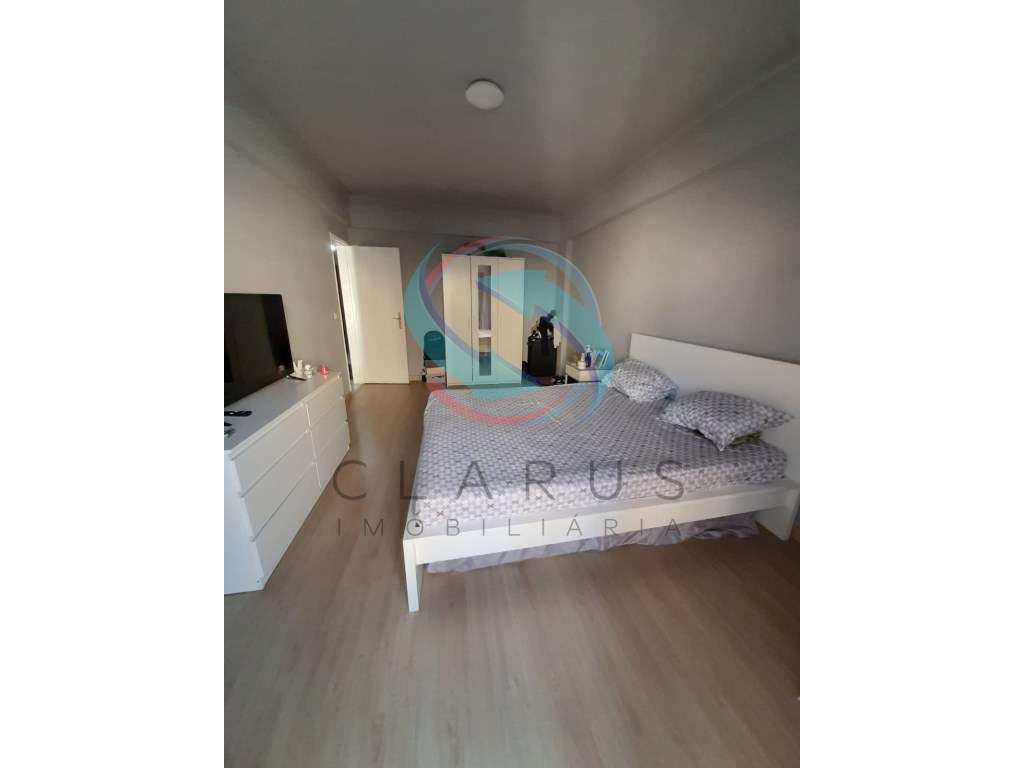 APARTAMENTO T2 AMORA/PAIVAS-10