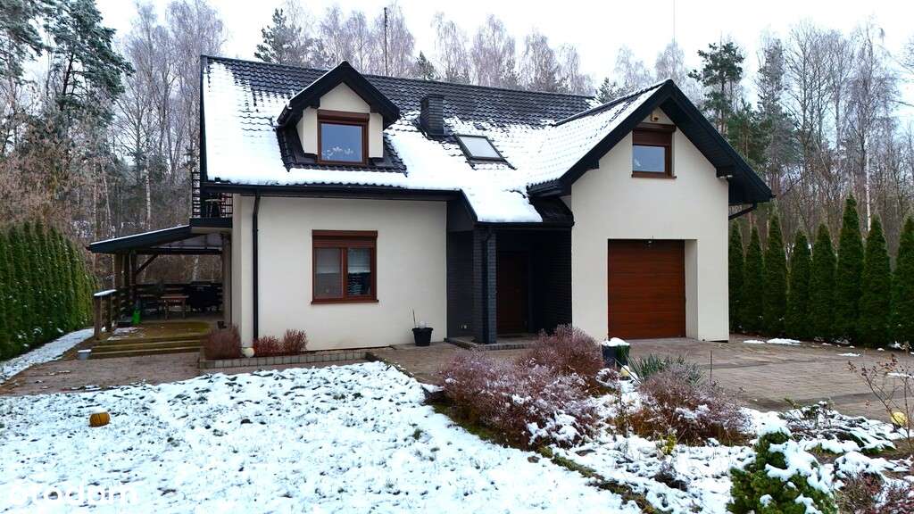 Przestronny dom we Włodzimierzowie, k. Sulejowa-15