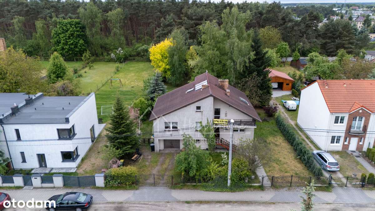 —1900 m2 ogrodu— dom 330 m2 — - Pełny obrazek: 4/20