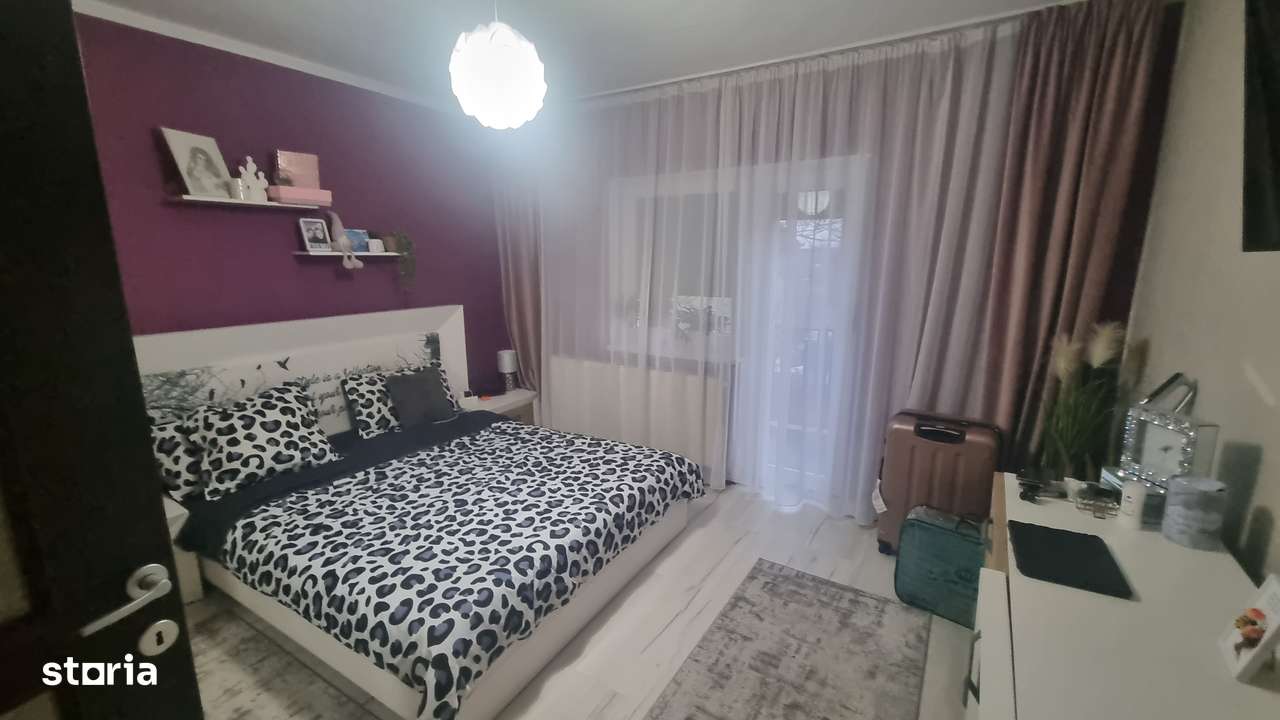 Casa in spatele gării zonă liniștită - Imagine principală: 3/7