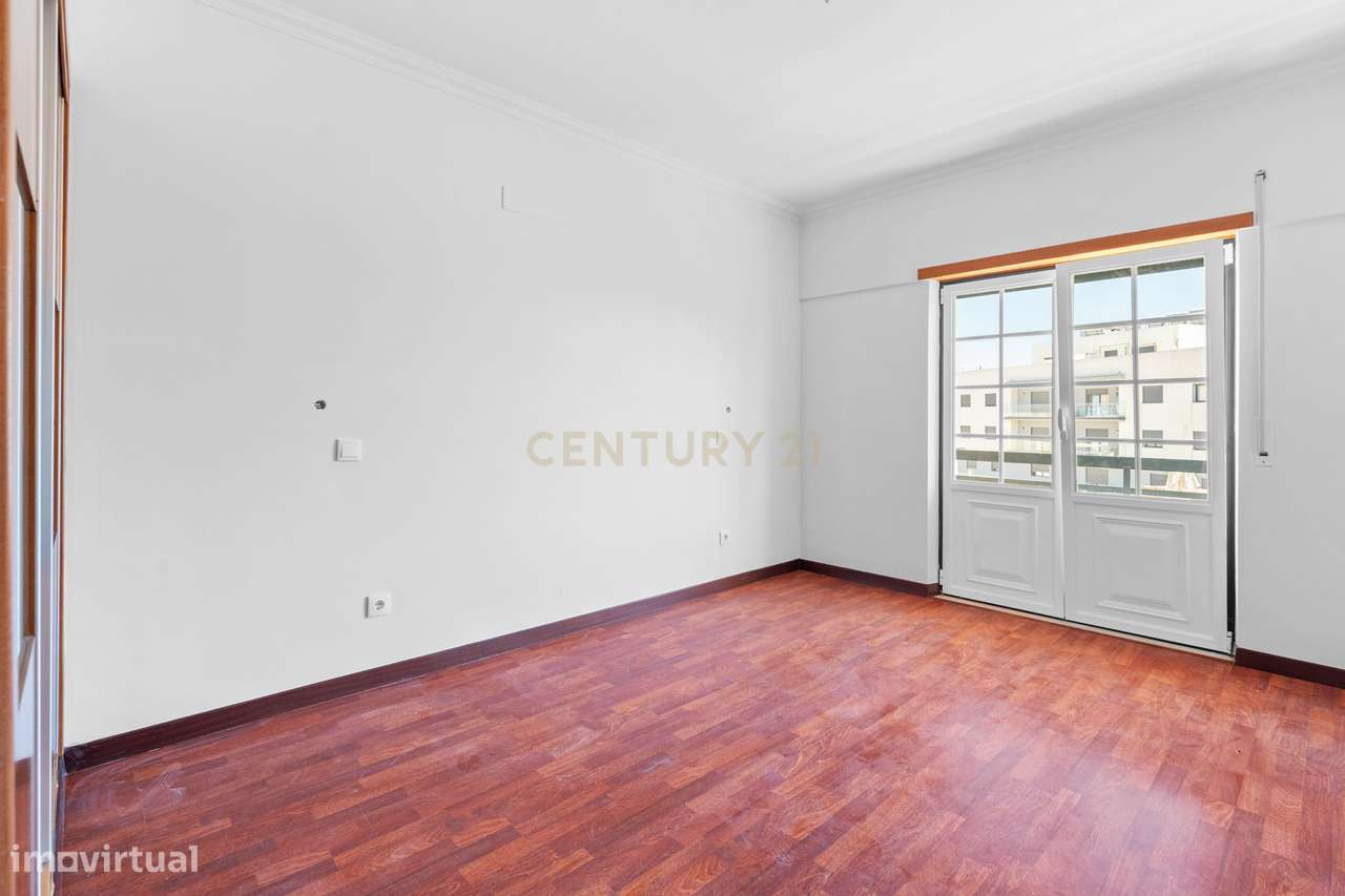 APARTAMENTO T3 BENAVENTE-25