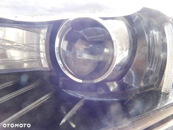 Lampa Przód Lewa USZKODZONA SKODA SUPERB III BIXENON SKRĘTNY - 2