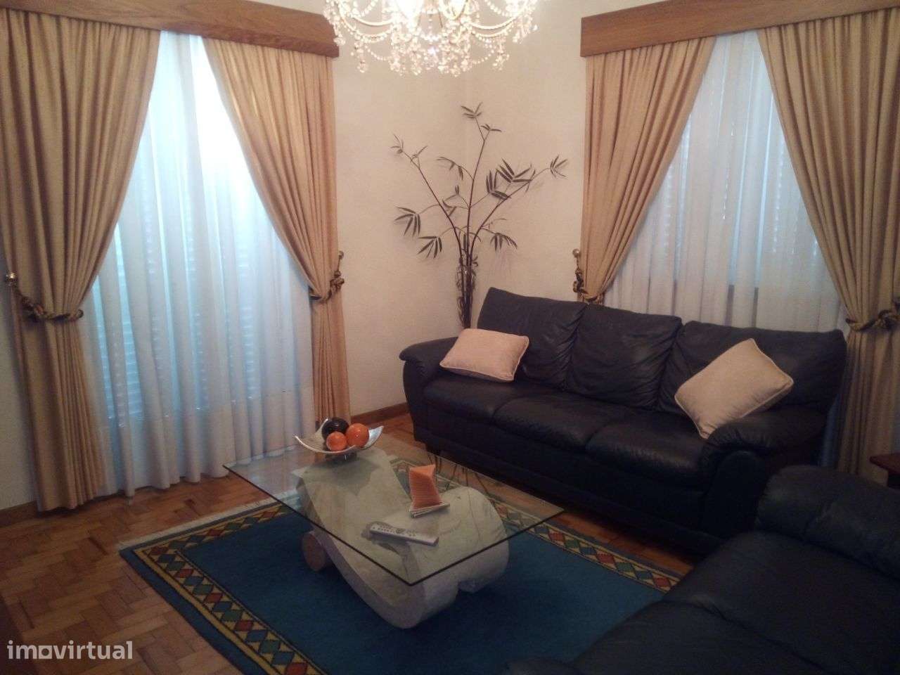 Oportunidade de negócio - Moradia com comércio em S. João da Madeira - Grande imagem: 4/24