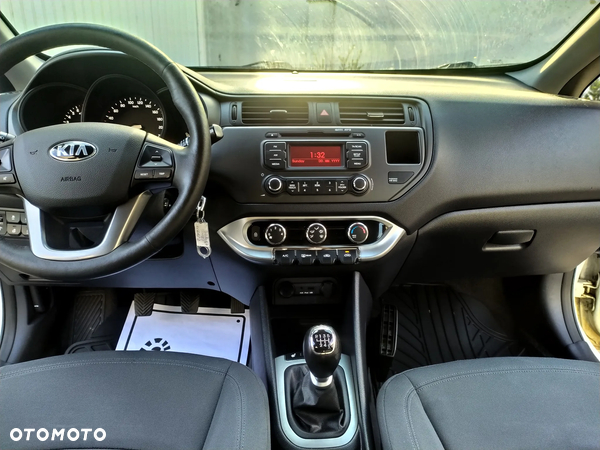 Kia Rio 1.4 ISG Dream Team Edition - 19