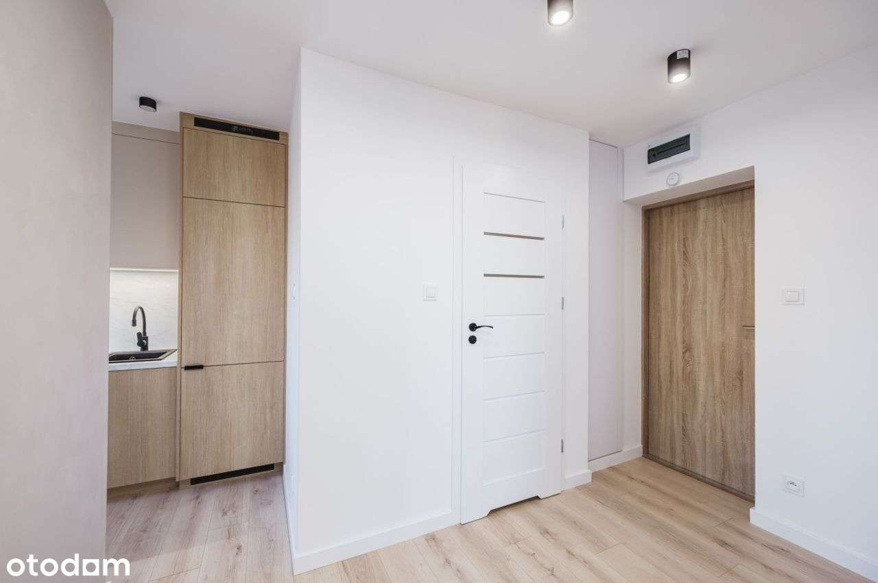 ul. Palacza / 47 mkw / 3 pokoje / po generalnym re-5