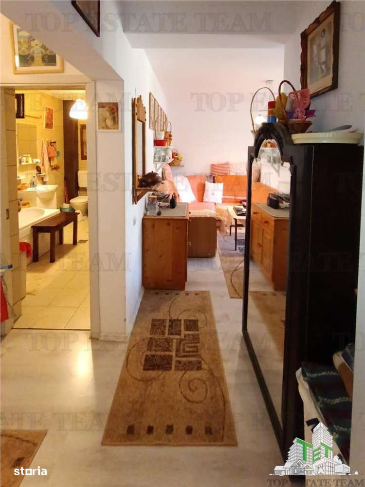 Apartament 2 camere zona Titan, curte proprie 37mp in vila-2