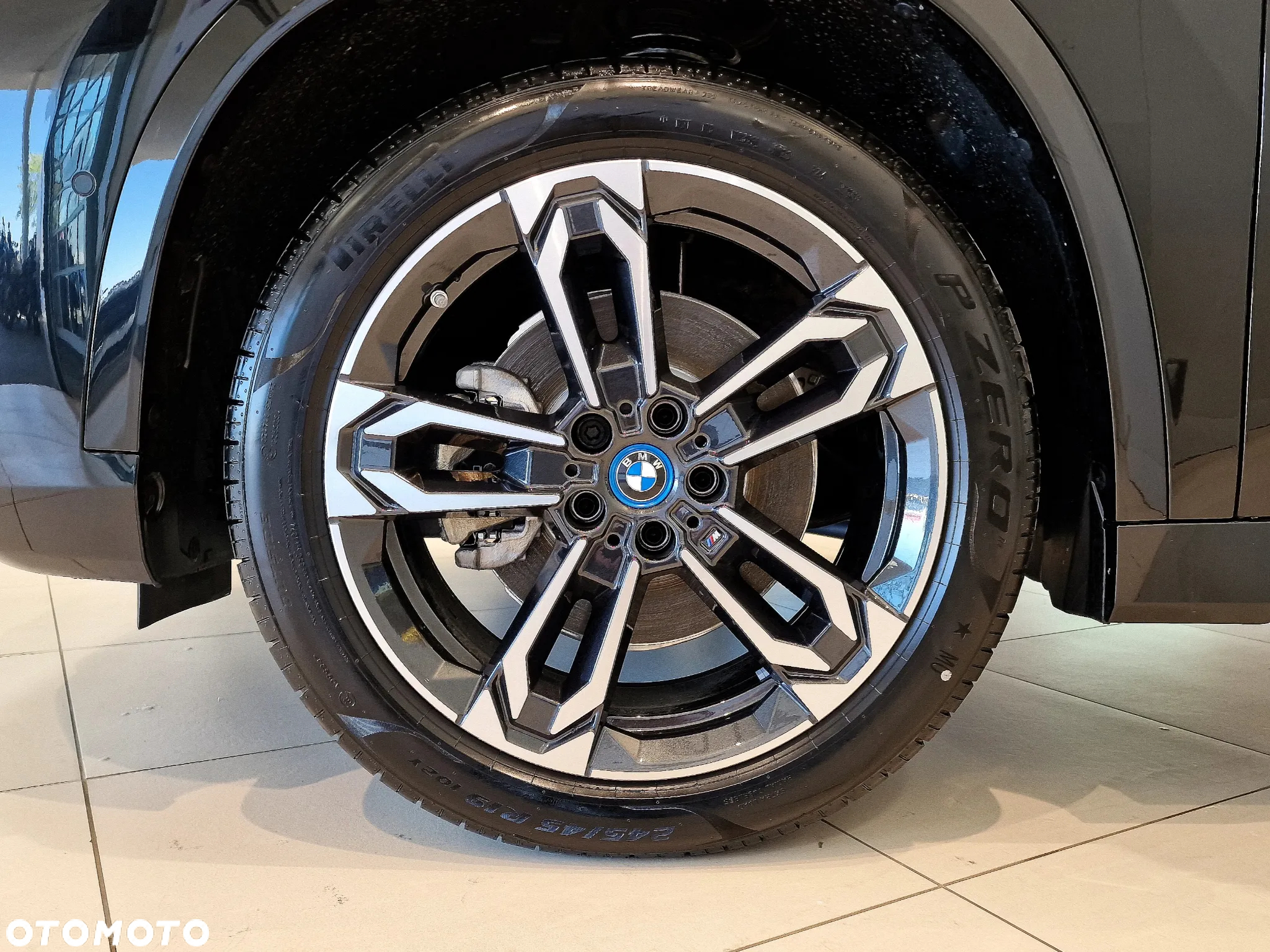 BMW iX1 xDrive30 M Sport - 6