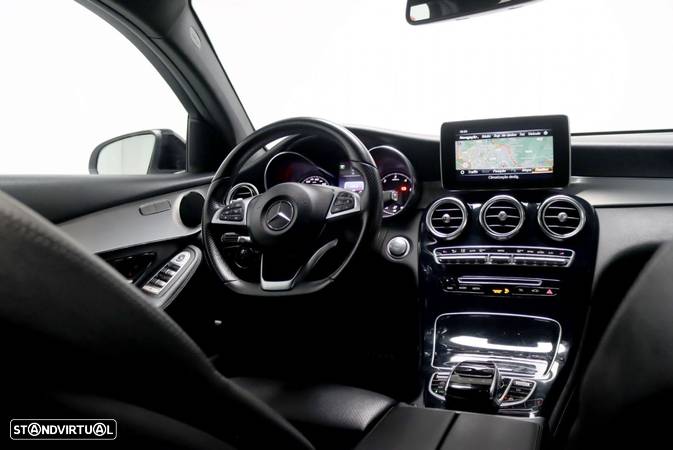 Mercedes-Benz GLC 220 d Coupe 4Matic 9G-TRONIC AMG Line - 26