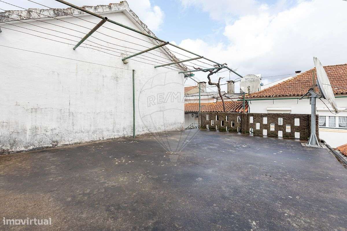 Moradia T4 para venda-10