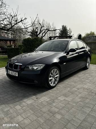 BMW Seria 3 318d - 1