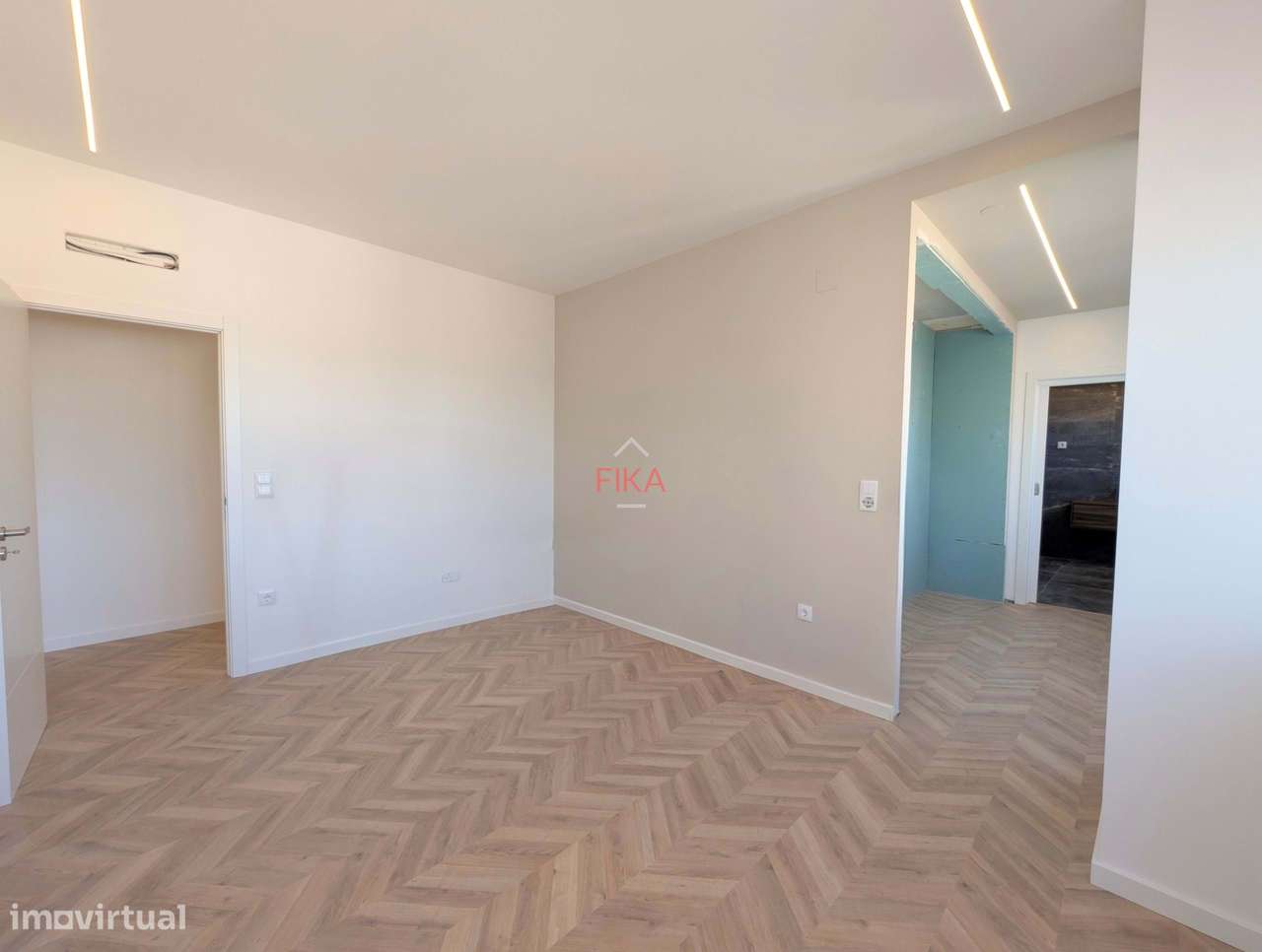 Apartamento T3 totalmente remodelado no centro de Setúbal-10