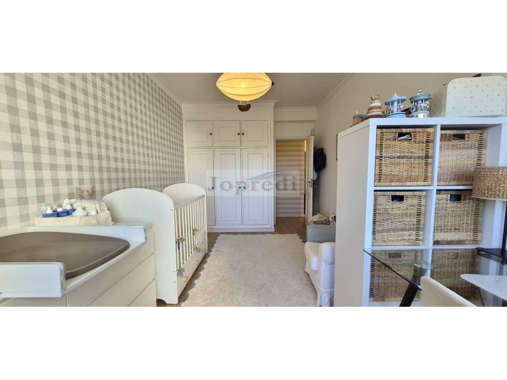 Apartamento T2 remodelado-16